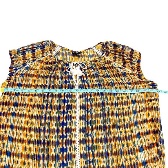 Hannah Multicolor His Lion Tassel Tie Front Crochet Detail Blouse, Size Medium - Picture 8 of 11